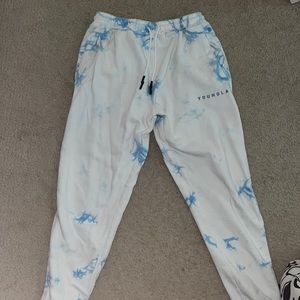 YOUNGLA sweatpants!
